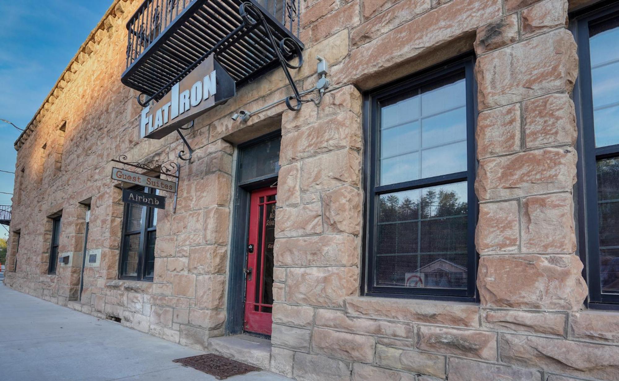 Flatiron Suite 103 - Historic Sandstone Hotel Hot Springs Exterior photo